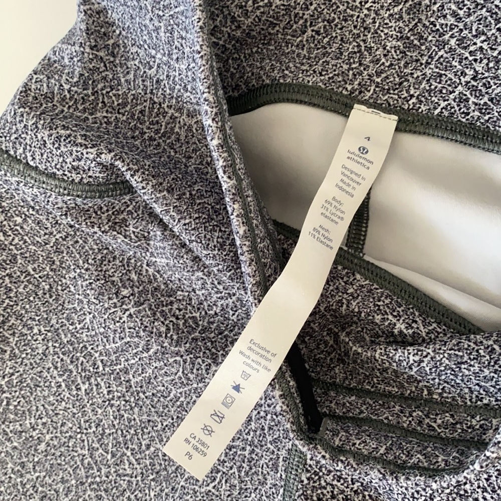 Lululemon Train Times Crop size 4 - Picture 12 of 15